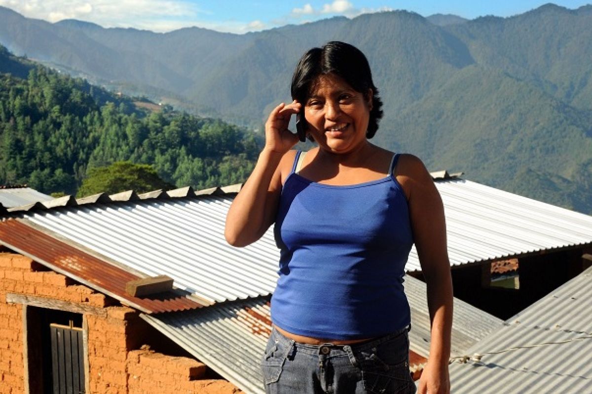 Los datos revelan que es la dispersión de las comunidades y no la pobreza, una de las principales causas de los huecos en la cobertura de telefonía móvil. Los datos revelan que es la dispersión de las comunidades y no la pobreza, una de las principales causas de los huecos en la cobertura de telefonía móvil.