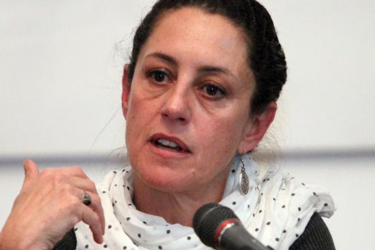 Claudia Sheinbaum se vuelve a retractar y ahora levantará cargos penales contra la directora del Colegio Rébsamen y exfuncionarios. Claudia Sheinbaum se vuelve a retractar y ahora levantará cargos penales contra la directora del Colegio Rébsamen y exfuncionarios.
