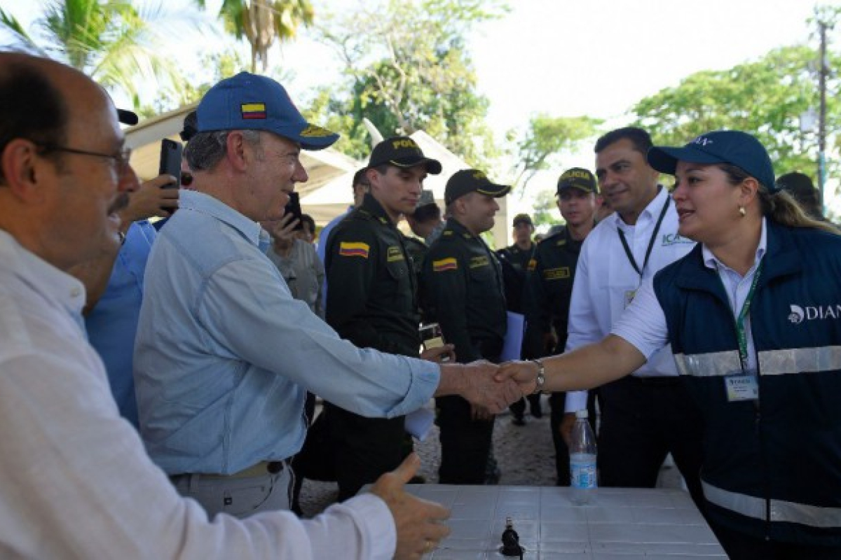 El gobierno colombiano busca regular el tránsito de migrantes venezolanos para frenar crisis humanitaria. El gobierno colombiano busca regular el tránsito de migrantes venezolanos para frenar crisis humanitaria.
