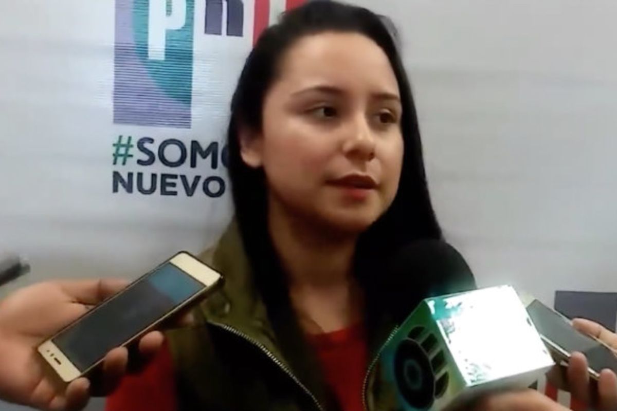 Hija de ex alcalde, solo con preparatoria y sin experiencia disputa candidatura para alcaldía en Nuevo León (Video) Deisy Karely Salinas de la Fuente de 23 años, es la joven que compite por el PRI a una candidatura por la Alcaldía de Rayones, Nuevo León y cuenta solo con la preparatoria.