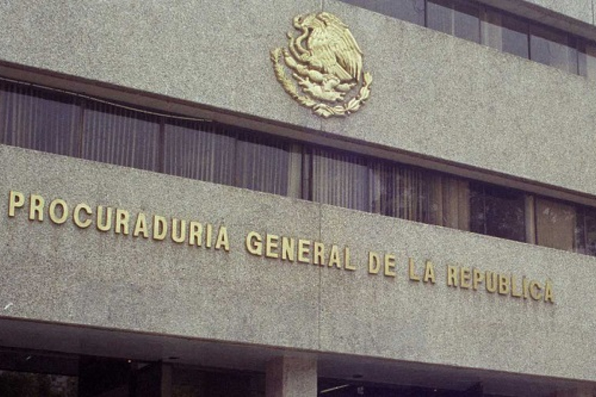 Solo 13% de la población le tiene mucha confianza a la PGR, institución encargada de proveer seguridad Solo 13% de la población le tiene mucha confianza a la PGR, institución encargada de proveer seguridad