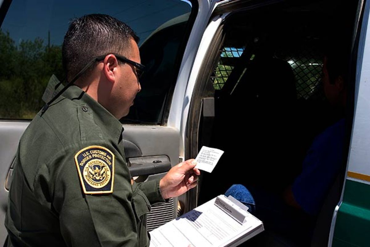 California enviará 650 elementos de la guardia nacional para la militarización de la frontera; Texas espera al menos mil (Gerald Nino/Oficina de Aduanas y Protección Fronteriza de los Estados Unidos) California enviará 650 elementos de la guardia nacional para la militarización de la frontera; Texas espera al menos mil (Gerald Nino/Oficina de Aduanas y Protección Fronteriza de los Estados Unidos)