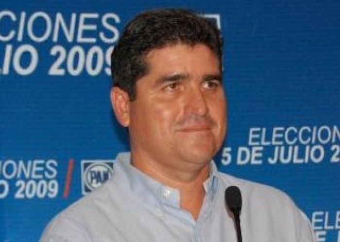 Antes de entrar a Pemex, Ávila Lizárraga se desempeñó como delegado de la Secretaría de Desarrollo Social de Campeche entre 2002 y 2009.