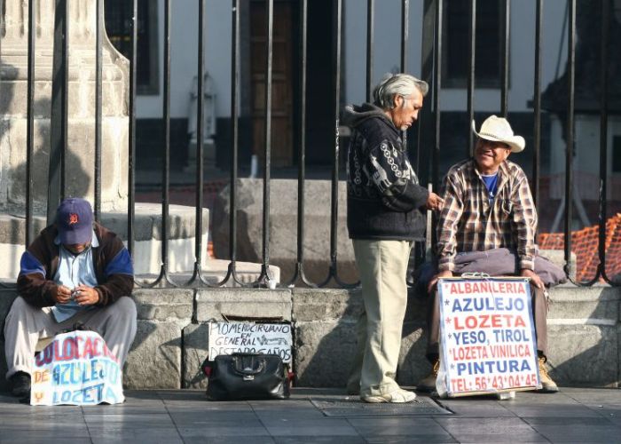 El número de desempleados en México se encuentra sólo por debajo de países de la Unión Europea en severa crisis.