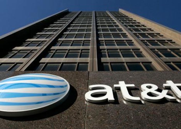 AT&T controla el 8% del capital de AMX, ahora busca los recursos para contemplar su nueva transacción.