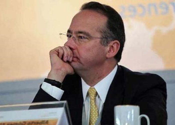 Factores económicos externos e internos afectan el otorgamiento de crédito en el país, defendió Gómez Alcalá.