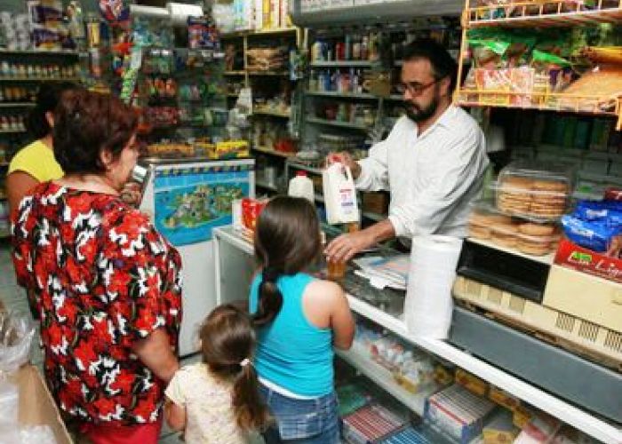 El consumidor está migrando hacia los supermercados debido a menores costos de los productos de alto contenido calórico.