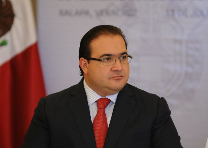  El incremento del endeudamiento en los municipios de Veracruz, actualmente gobernado por Javier Duarte, es el mayor para un estado mexicano en el último año a nivel nacional.