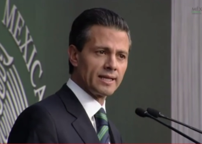 El presidente Enrique Peña Nieto anunció un amplio catálogo de acciones para recuperar la legalidad y sacar del atraso al sur del país.