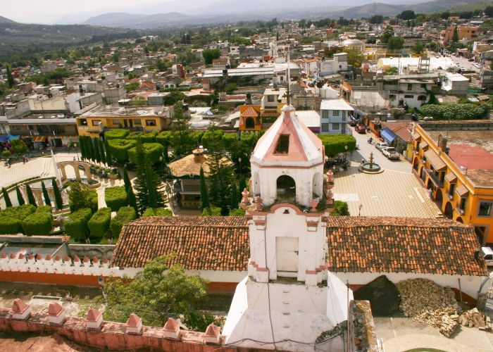 La nueva casa destapada está en Ixtapan de la Sal.