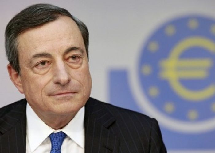 El BCE, dirigido por Mario Draghi, estableció el costo del dinero a niveles casi nulos. Dejó la tasa de interés a 0.05%.