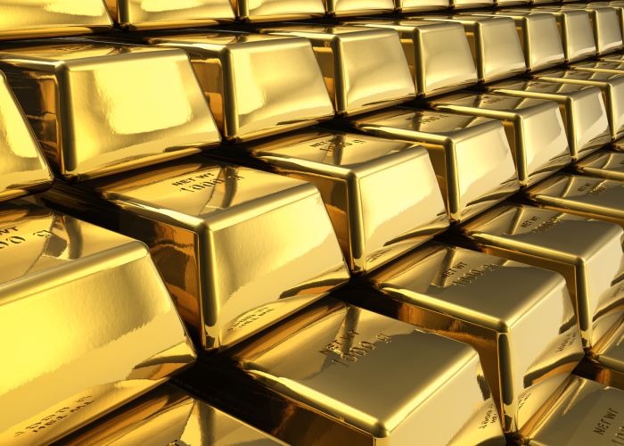 El precio del oro se cotiza en su apertura en 1,109 dólares por onzas, con una pérdida de 2.72% respecto al precio del viernes.