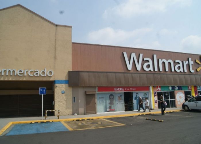 En 2016 Walmart se posicionó en el lugar número dos de la lista de empresas que registran el mayor número de quejas de sus consumidores a nivel nacional.