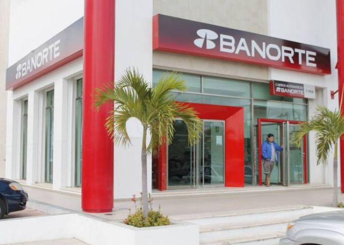 La tasa de referencia determinada por Banxico impulsó mayores ganancias para los bancos a través de los intereses.