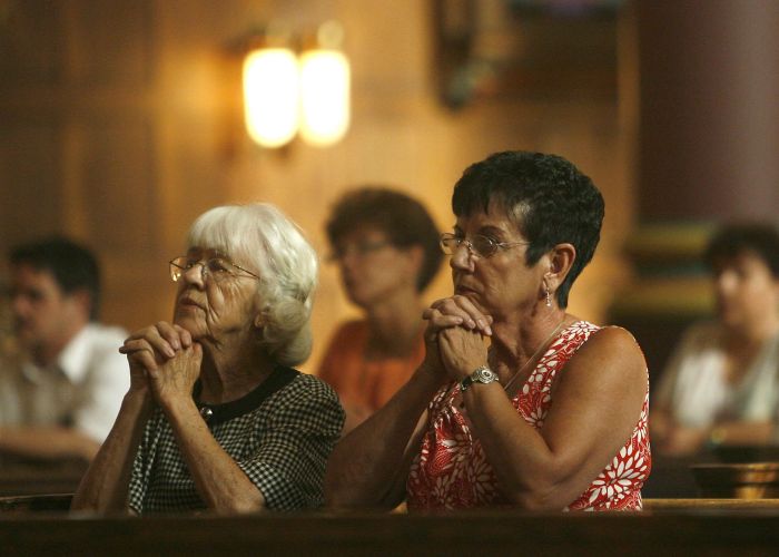 Una encuesta revela que la religiosidad no va de la mano de la tolerancia.