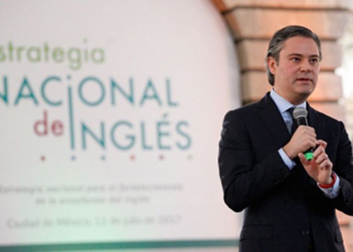 El objetivo de este plan es que en 20 años todo el sistema de educación pública de México sea bilingüe, aseguró el secretario de Educación Pública, Aurelio Nuño. 