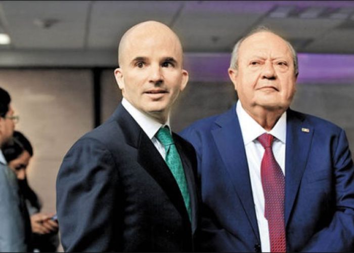 La negociación entre José Antonio González Anaya y Romero Deschamps conservó las prestaciones que ahogan a las finanzas de Pemex para la mayoría de los trabajadores.