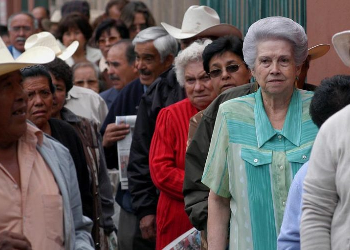 Se estima que alrededor de 2.5 millones mexicanos mayores de 65 años no tiene ingresos por algún sistema de pensión.