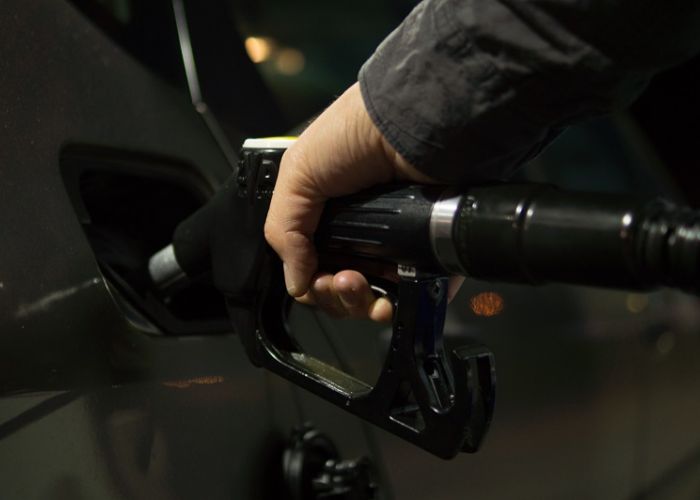 En lo que va del año la gasolina magna aumentó de precio 11.7% al pasar de 16.28 a 18.19 pesos por litro.
