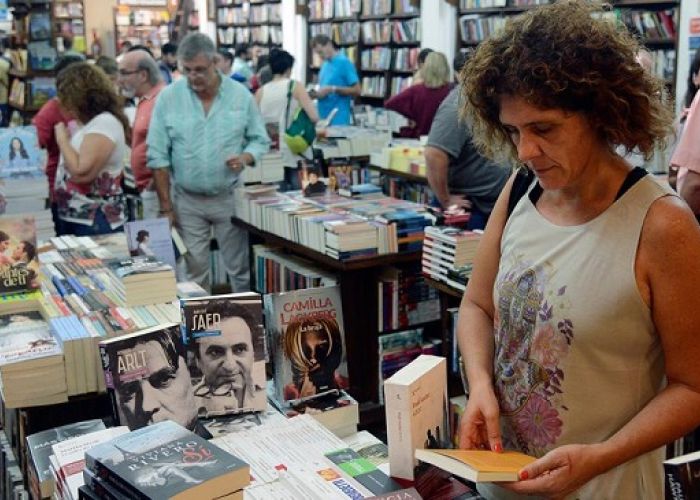 La Ley de Fomento para la Lectura y el Libro redujo la competencia entre librerías y en consecuencia los consumidores enfrentaron precios mayores.