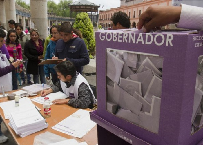 Ciudadanos votando en una casilla electoral del Estado de México en las elecciones de junio de 2017