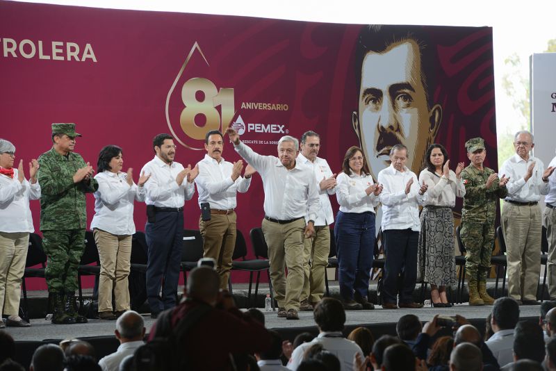 El presidente López Obrador en Tula, Hidalgo, en la celebración del 81 aniversario de la Expropiación Petrolera (Foto: Sener)