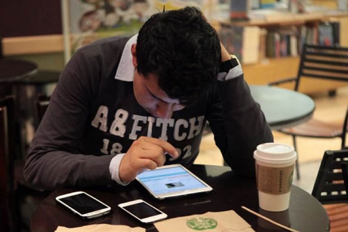 Sólo 38% de los internautas mexicanos utiliza su tiempo para estudiar o tomar un curso en línea Sólo 38% de los internautas mexicanos utiliza su tiempo para estudiar o tomar un curso en línea