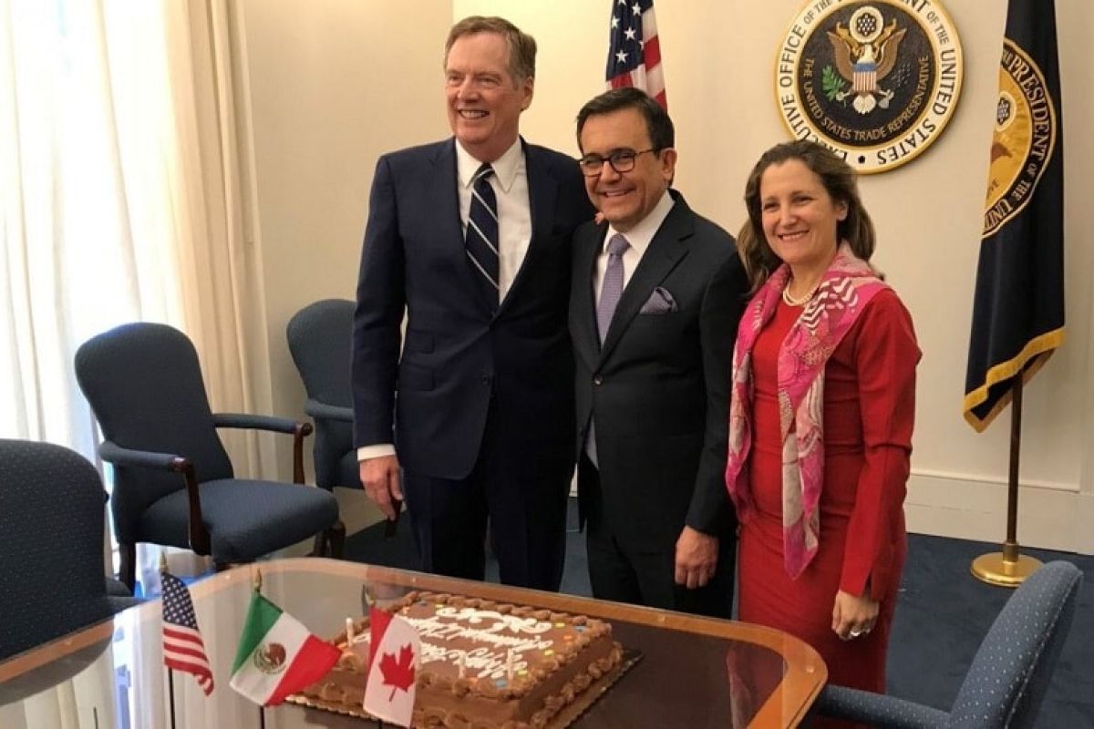 De izquierda a derecha: Robert Lighthizer (EU), Ildefonso Guajardo (México) y Chrystia Freeland (Canadá). De izquierda a derecha: Robert Lighthizer (EU), Ildefonso Guajardo (México) y Chrystia Freeland (Canadá).
