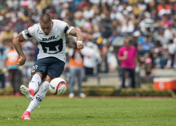 El chileno Nicolás Castillo marcó el gol de la diferencia ante Pachuca