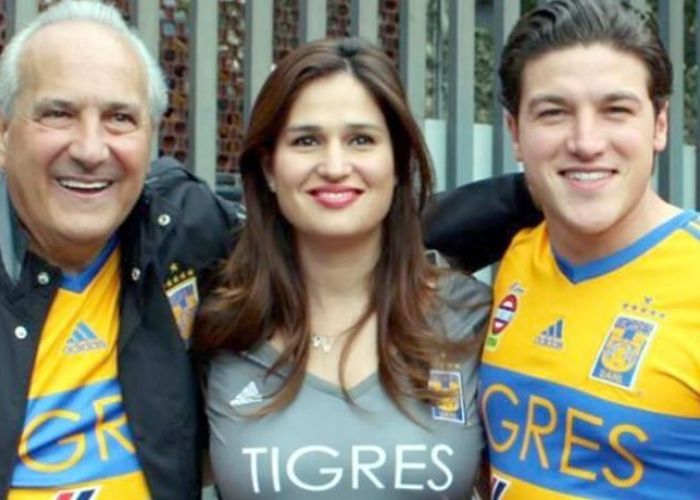 Samuel García, senador electo por Nuevo León, podría perder la elección debido al uso de playeras de fútbol como la de Tigres o la selección.