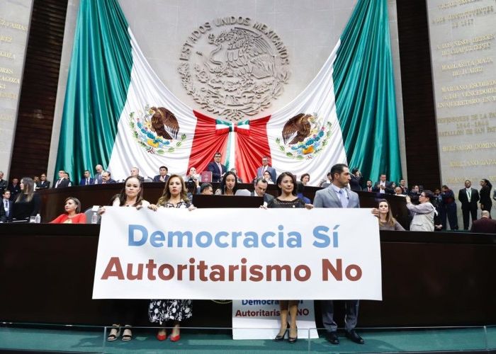 El Índice de Democracia 2019 de The Economist Intelligence Unit (EIU) coloca a México en su nivel más bajo desde que inició su publicación en 2006 (Imagen tomada de la cuenta de Twitter @JosefinaSLP)