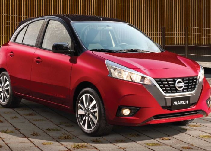 El nuevo Nissan March 2021 se presenta rediseñado y con un paquete de seguridad más robusto. En la imagen, la versión bitono que inicia en 287,900 pesos para transmisión manual (Foto: Nissan)