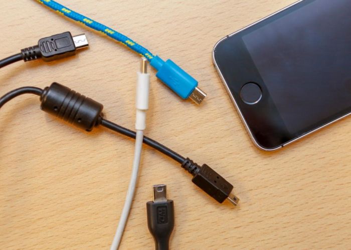 Cargador Genérico con conector lightning iPhone 11