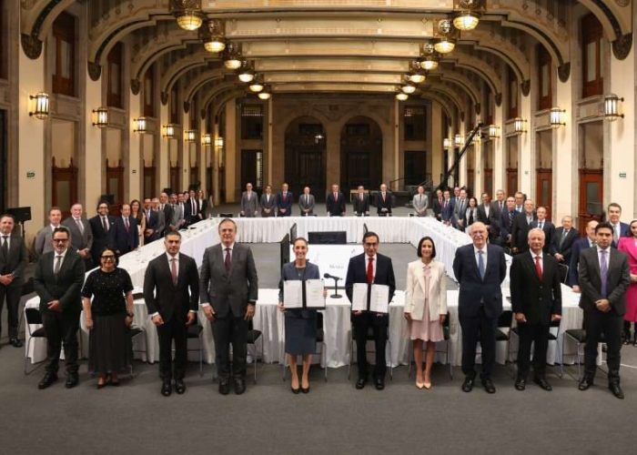 Firma del Paquete contra la inflación y la carestía (PACIC) en Palacio Nacional (Foto: Presidencia de la República)