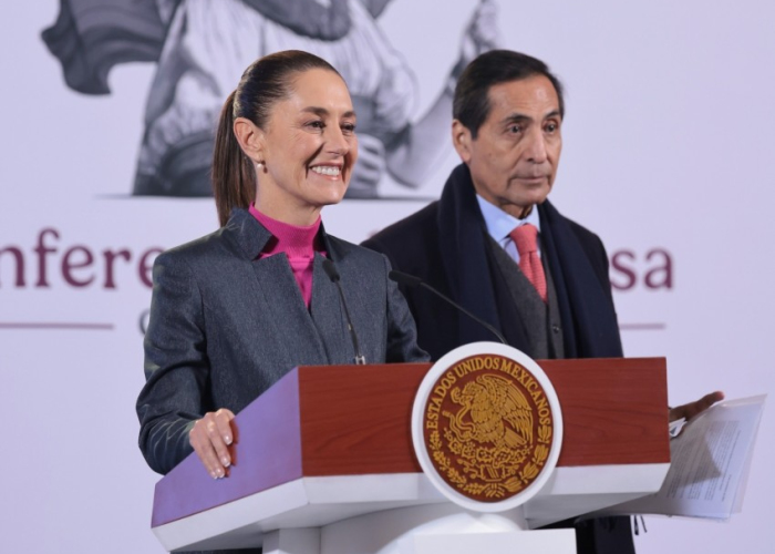 Claudia Sheinbaum y Rogelio Ramírez de la O en conferencia de prensa el 22 de noviembre (Foto: Presidencia)