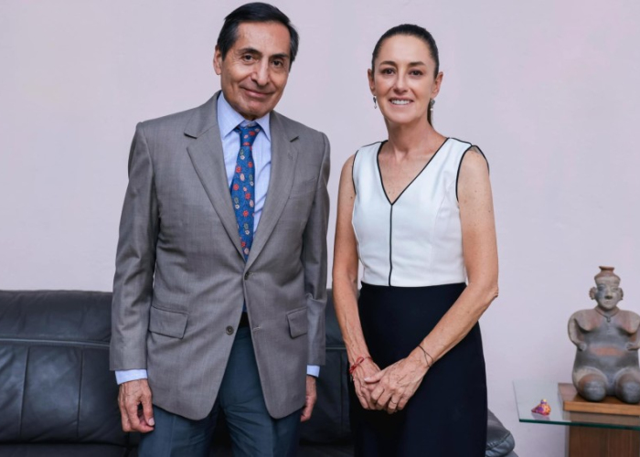 El secretario de Hacienda, Rogelio Ramírez de la O, y la virtual Presidenta, Claudia Sheinbaum.