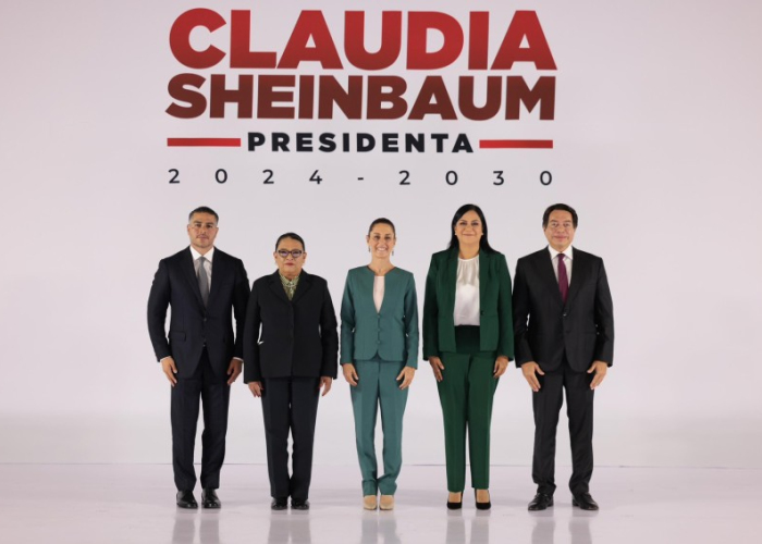 Claudia Sheinbaum y parte de su próximo gabinete (Foto: X @Claudiashein