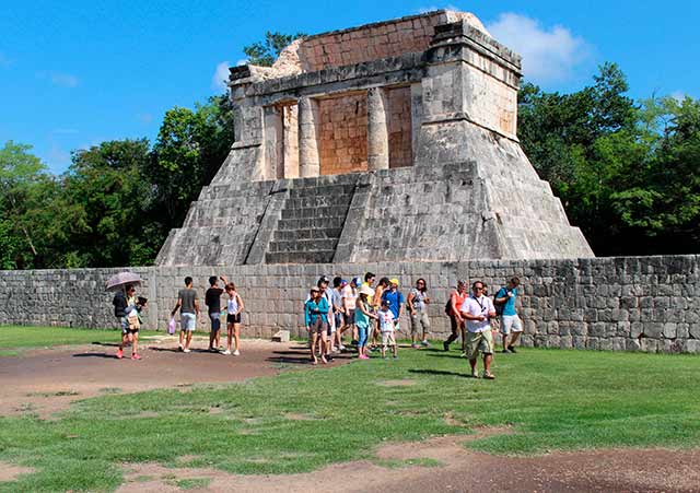 Las cifras de turismo sobre turismo en el sexenio de Enrique Peña Nieto parecen milagrosas